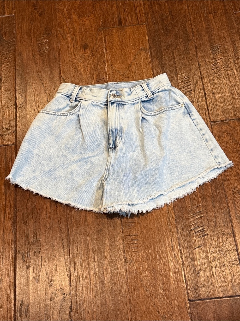 CM🩷 Size 3 Dad Short SO Light Blue Denim Frayed Hem Jean Shorts